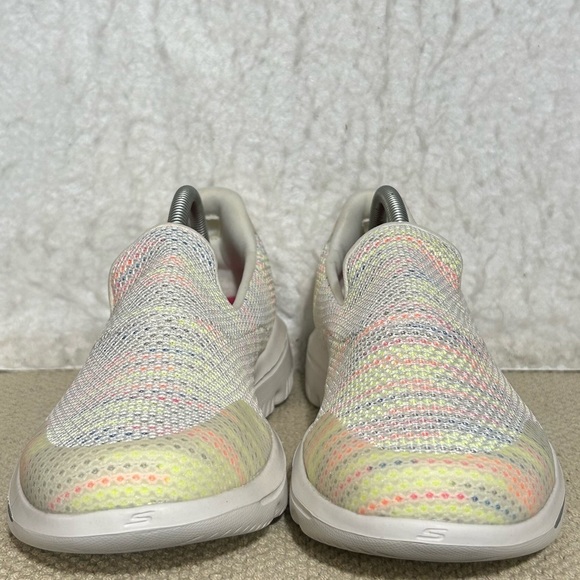 Skechers Womens Go Walk Evolution Ultra Gladden Slip On Comfort Shoes SZ 8.5 - Picture 3 of 11